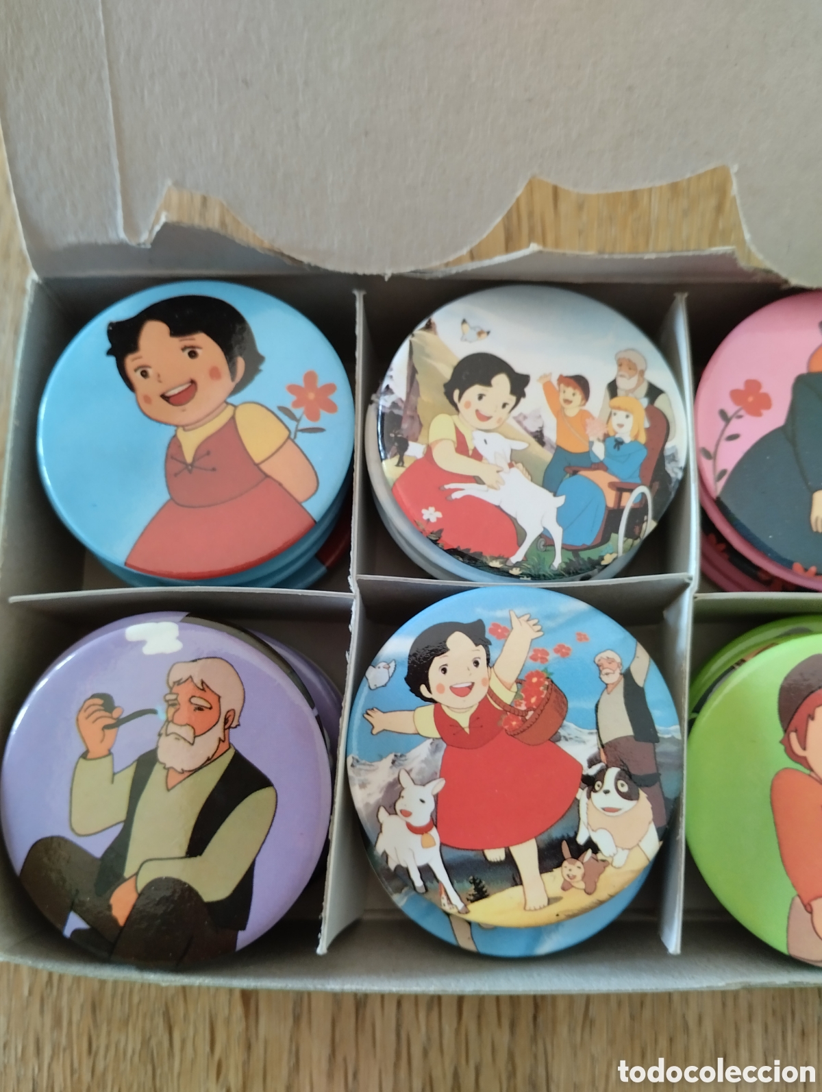 Pins de colecci&oacute;n: Caja nueva 50 chapas Heidi. - Foto 3