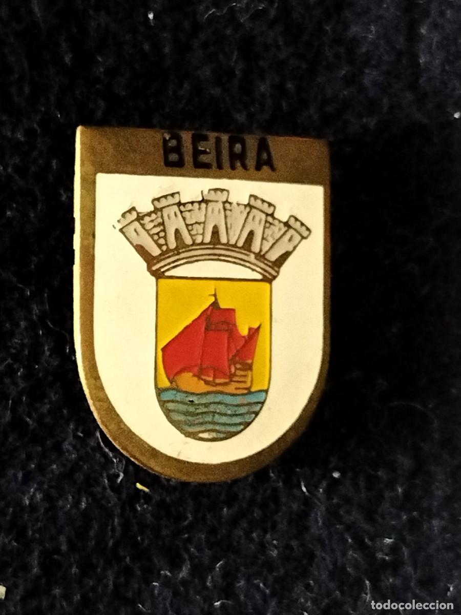 Pins de colecci&oacute;n: Pins - Badges diversos - Foto 1