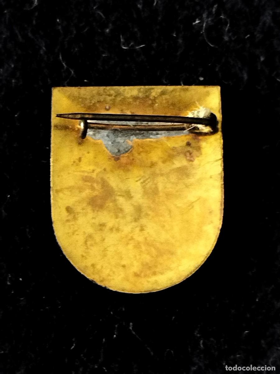 Pins de colecci&oacute;n: Pins - Badges diversos - Foto 8