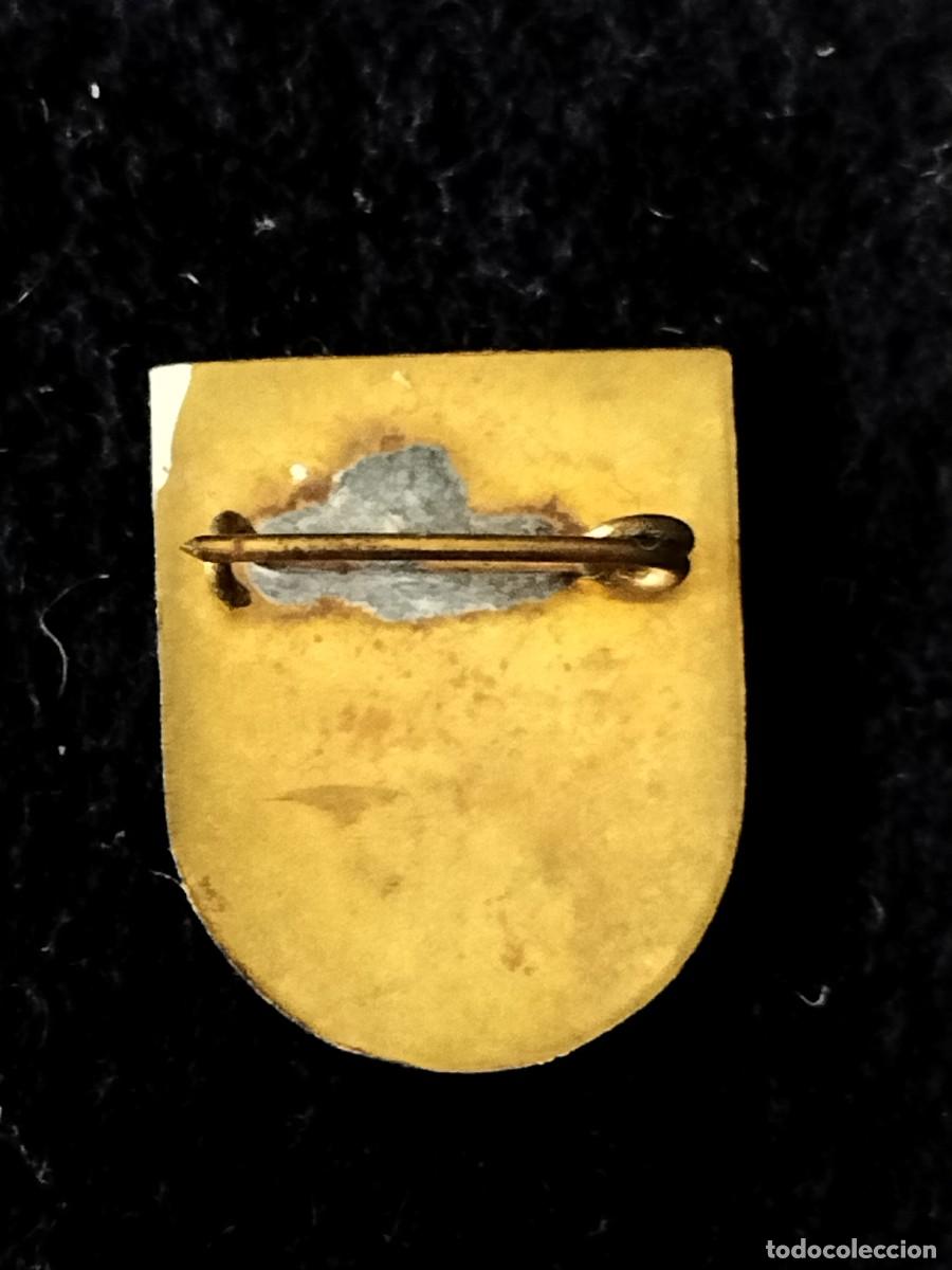 Pins de colecci&oacute;n: Pin / Badge diversos - Foto 6