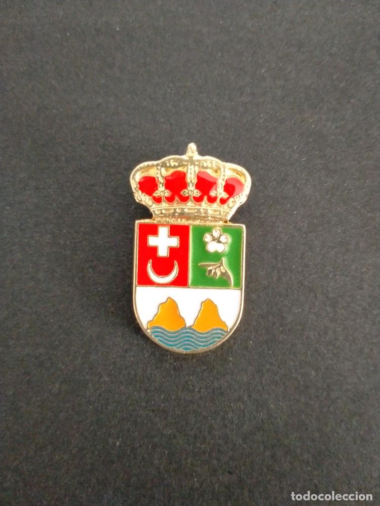 Pins de colecci&oacute;n: pin escudo Gu&aacute;jares, Los (GRANADA)