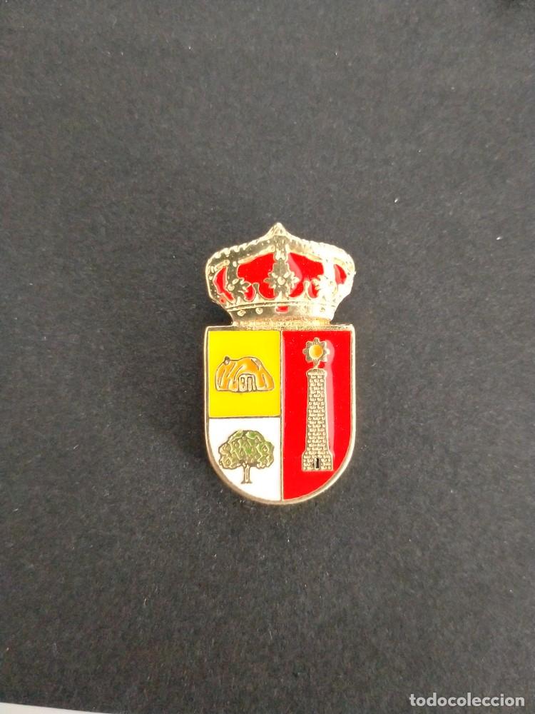 Pins de colecci&oacute;n: Pin escudo Benal&uacute;a (GRANADA)