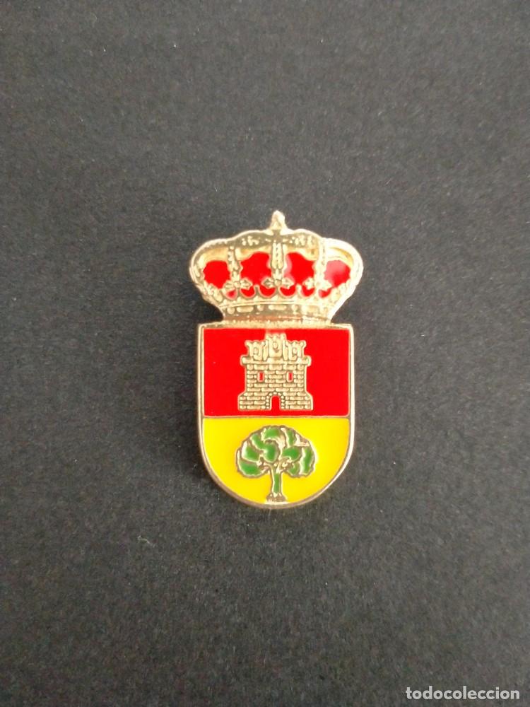 Pins de colecci&oacute;n: pin escudo Freila (GRANADA)
