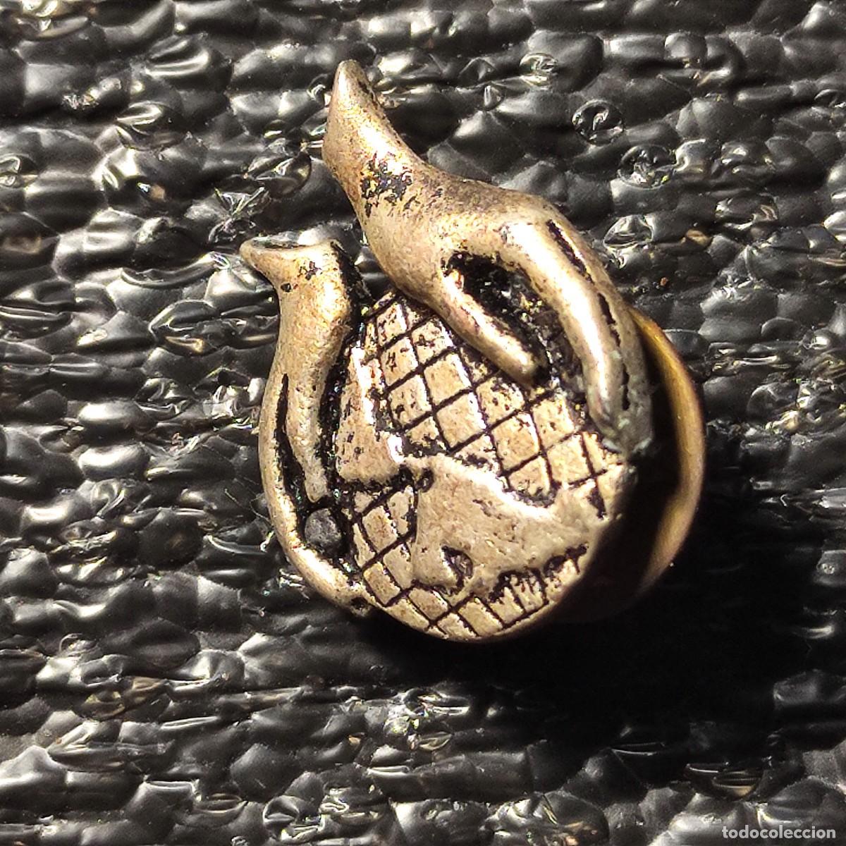 Pins de cole&ccedil;&atilde;o: PINS . PROTEJAMOS LA TIERRA ** El D&iacute;a Mundial del Medio Ambiente ** PAP.6 ** AVELIN