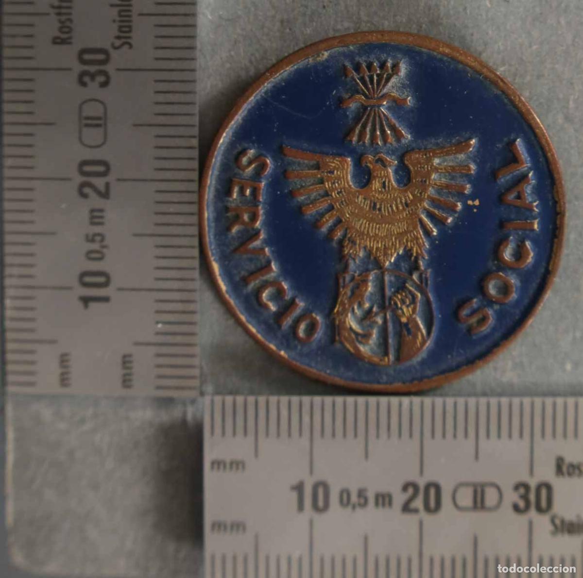 Collection pins: PIN. INSIGNIA AUXILIO SOCIAL ARTAMENDI EIBAR