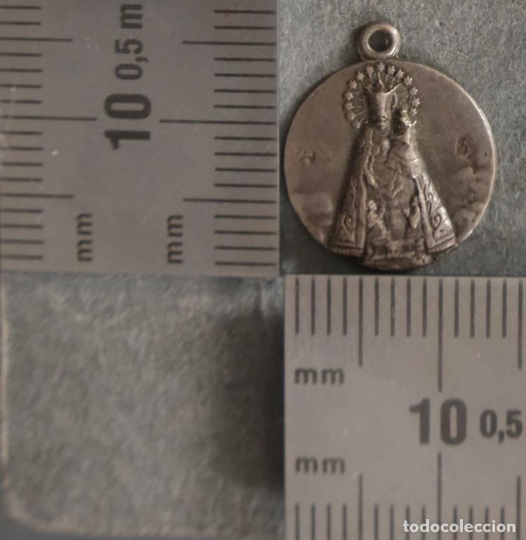 Pin's de collection: PIN. NTRA SRA DE LOS DESAMPARADOS. PLATA