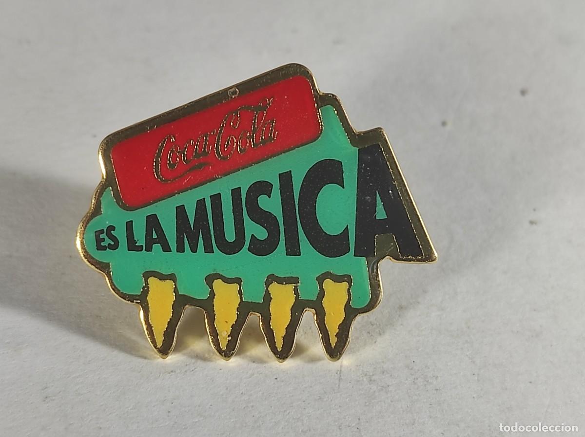 Pins de colecci&oacute;n: ANTIGUO PIN, PUBLICIDAD, COCA COLA, ES LA M&Uacute;SICA, VER FOTOS