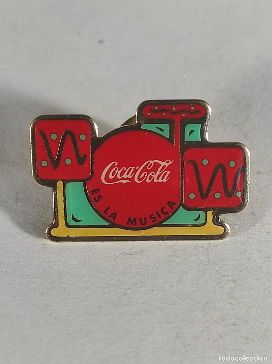 Pins de colecci&oacute;n: ANTIGUO PIN, PUBLICIDAD, COCA COLA, ES LA M&Uacute;SICA, VER FOTOS