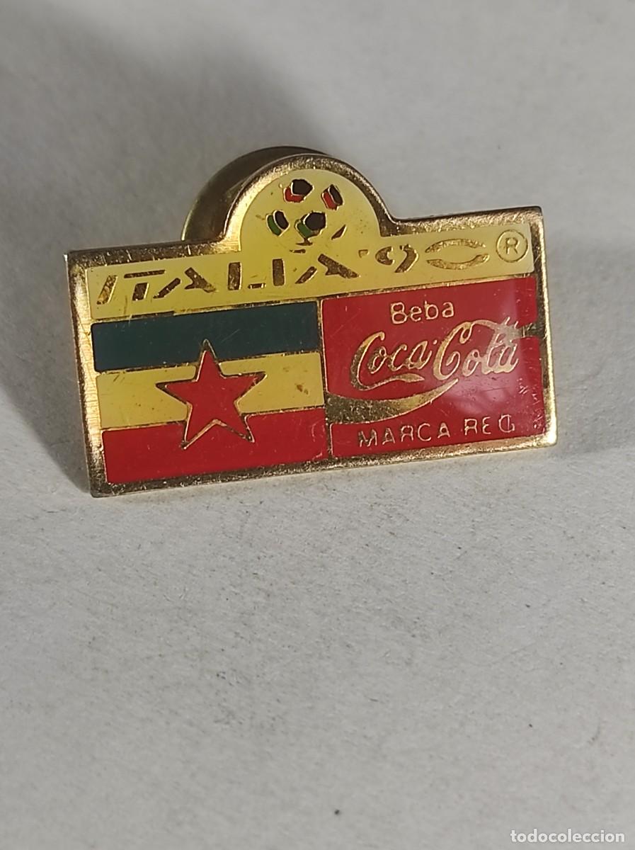 Pins de colecci&oacute;n: ANTIGUO PIN, PUBLICIDAD, COCA COLA, ITALIA 90 YUGOSLAVIA, VER FOTOS