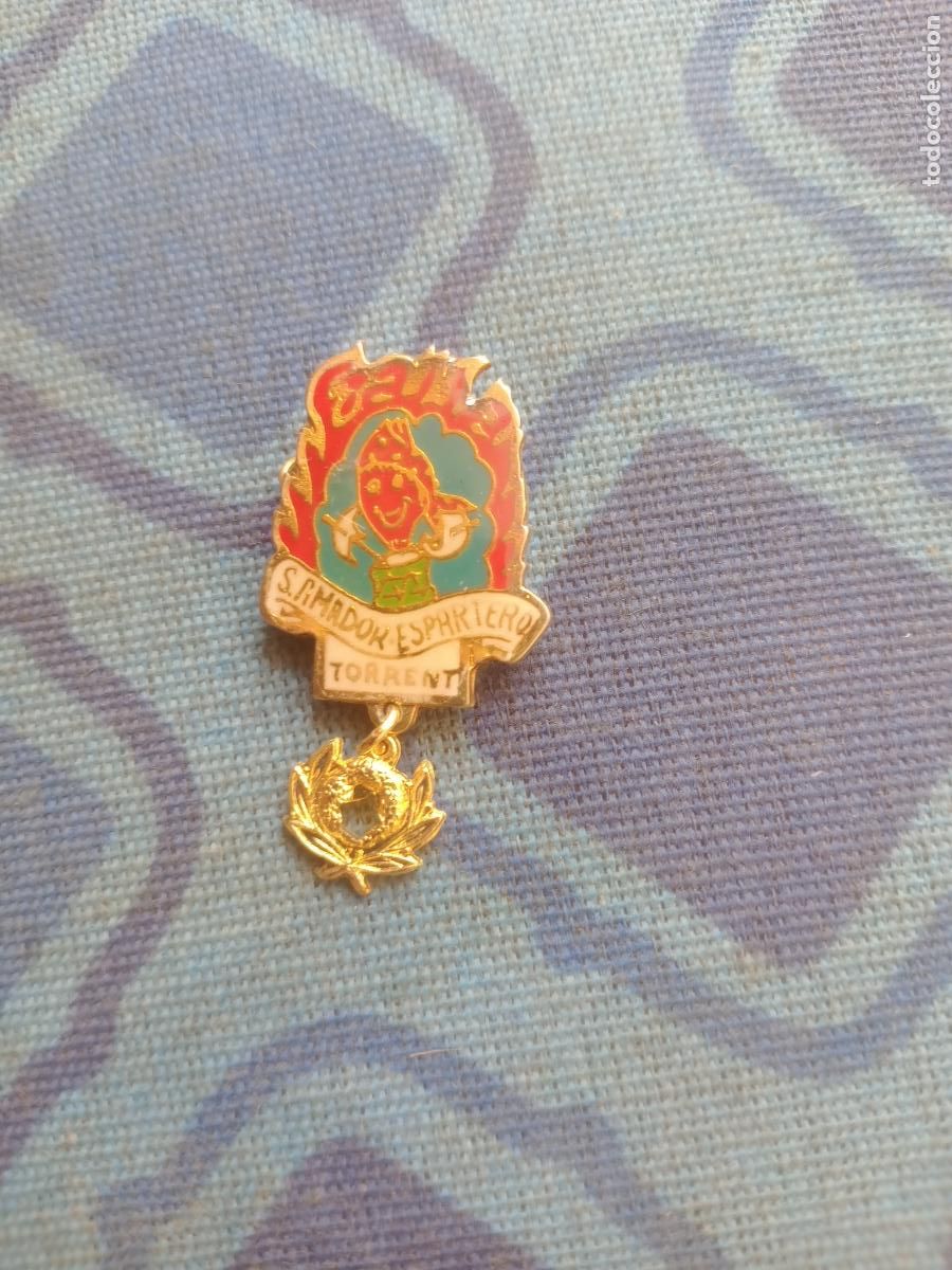 Pins de colecci&oacute;n: Fallas de Valencia. Insignia Falla S. Amador Espartero, Torrent