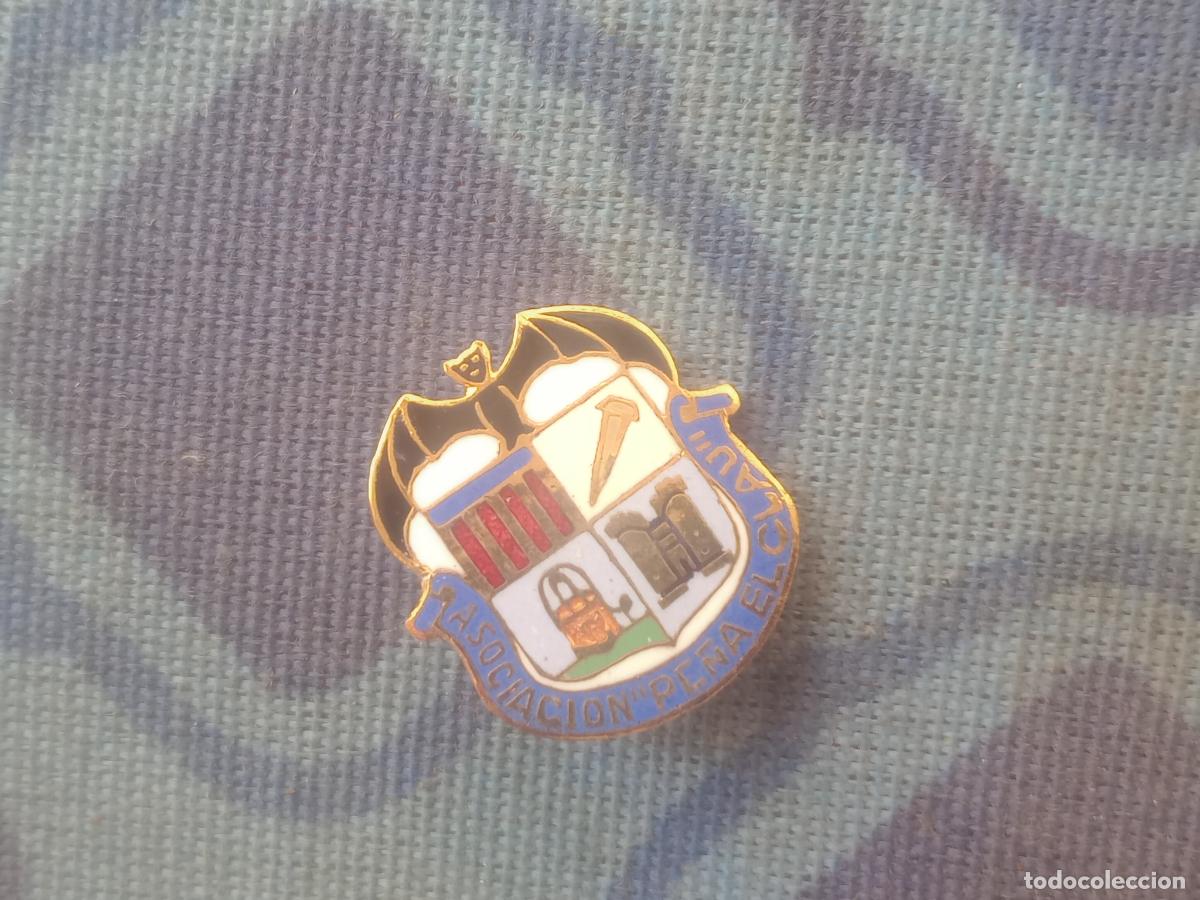 Pin's de collection: VALENCIA. INSIGNIA ASOCIACION PE&Ntilde;A EL CLAU