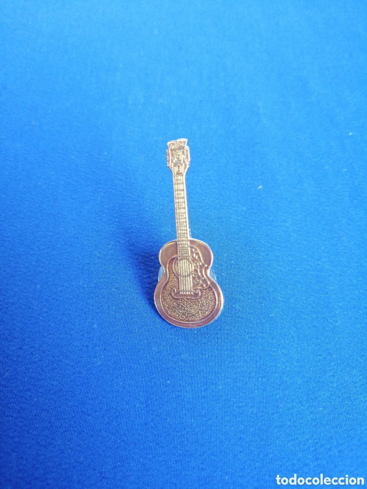 Pin's de collection: GUITARRA M&Uacute;SICA- PIN