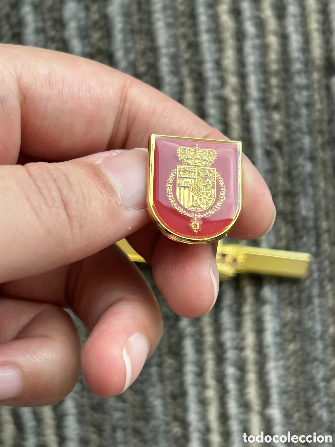 Pins de colecci&oacute;n: Pin Escudo Casa Real