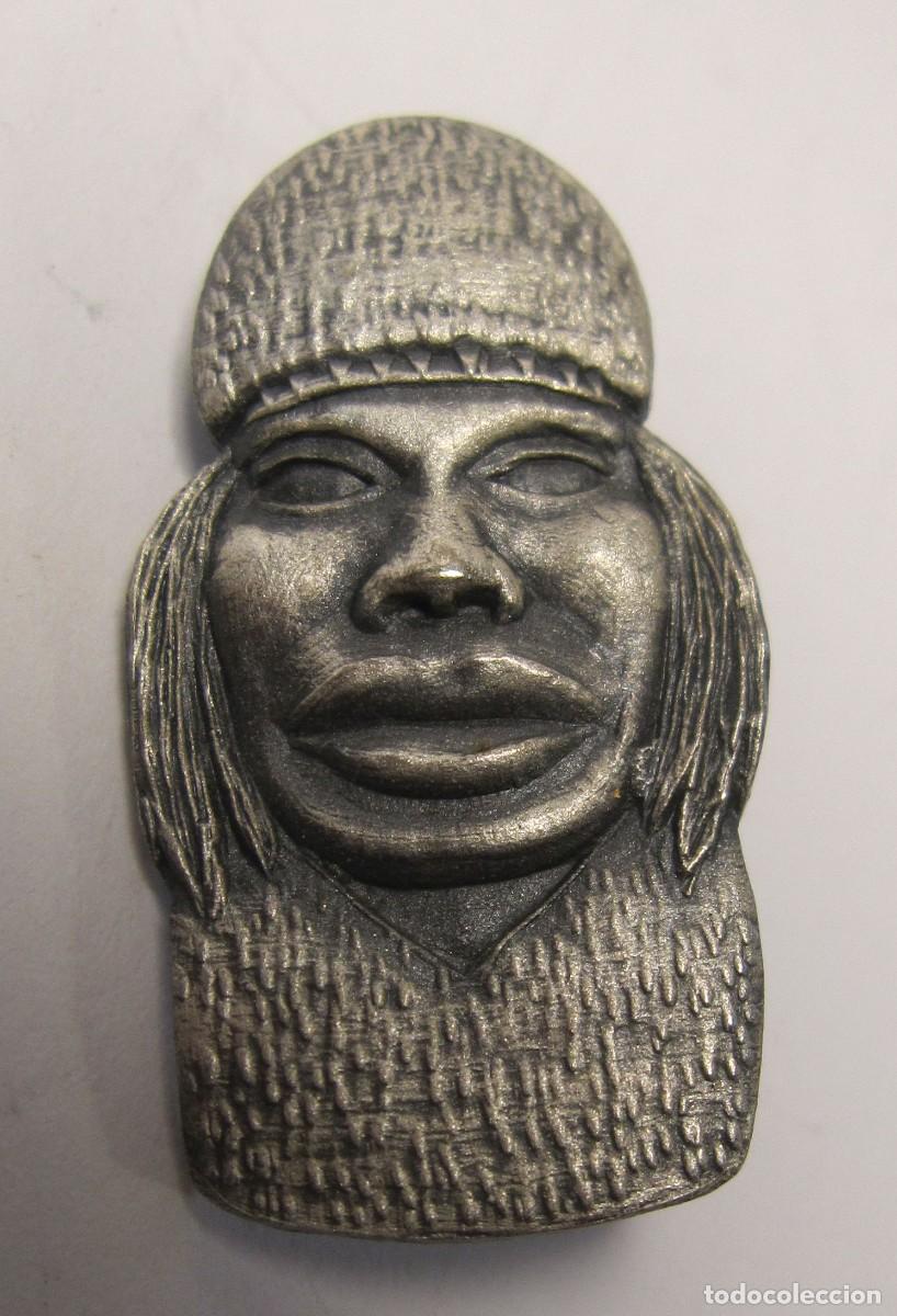 Pins de cole&ccedil;&atilde;o: MEDALL&Oacute;N INDIGENA. ARGENTINA
