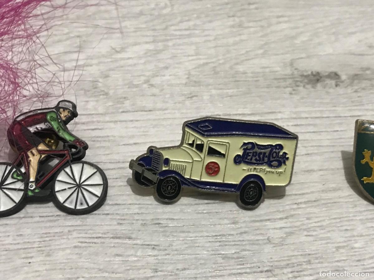Pins de colecci&oacute;n: Lote de 22 pines variados - Foto 20