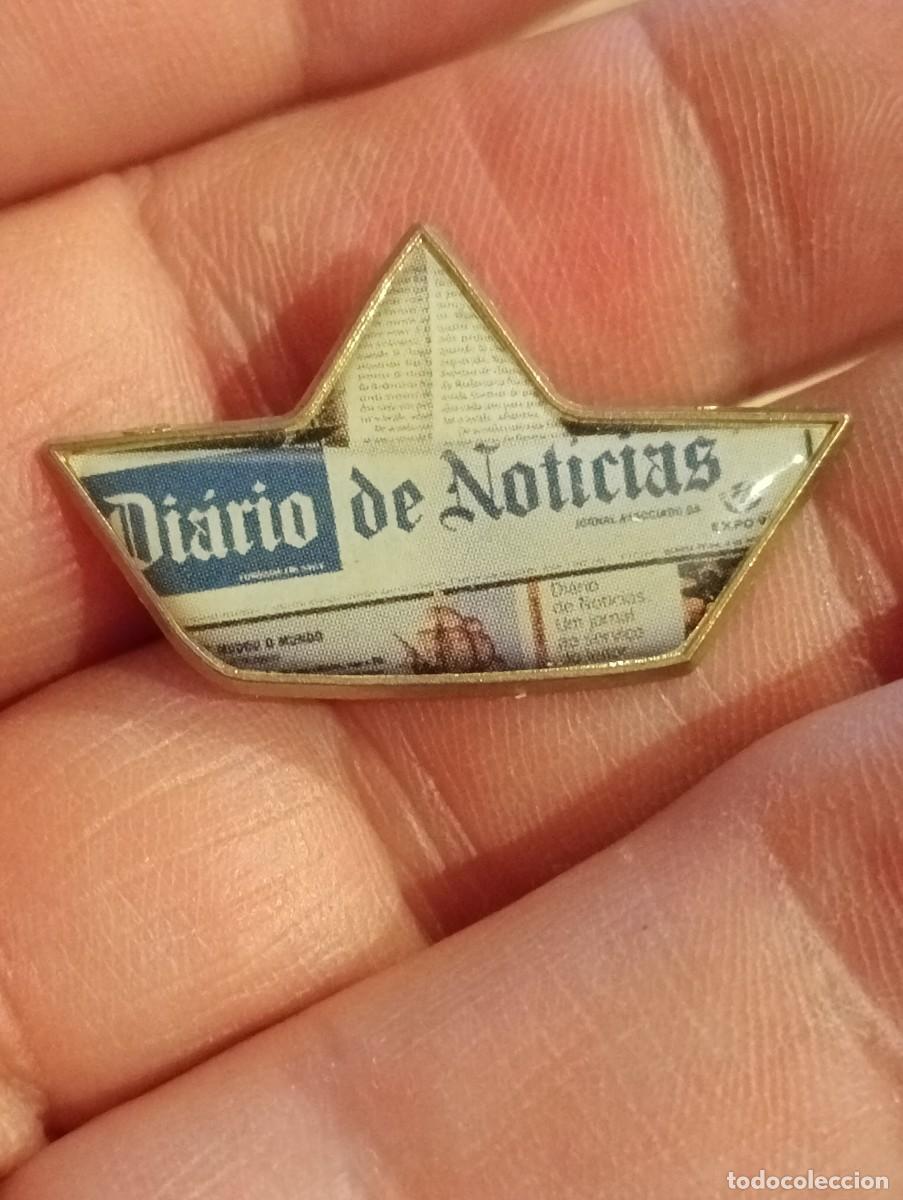 Pins de colecci&oacute;n: PINS PERI&Oacute;DICO PERIODISMO DIARIO NOTICIAS, PRENSA INFORMACI&Oacute;N