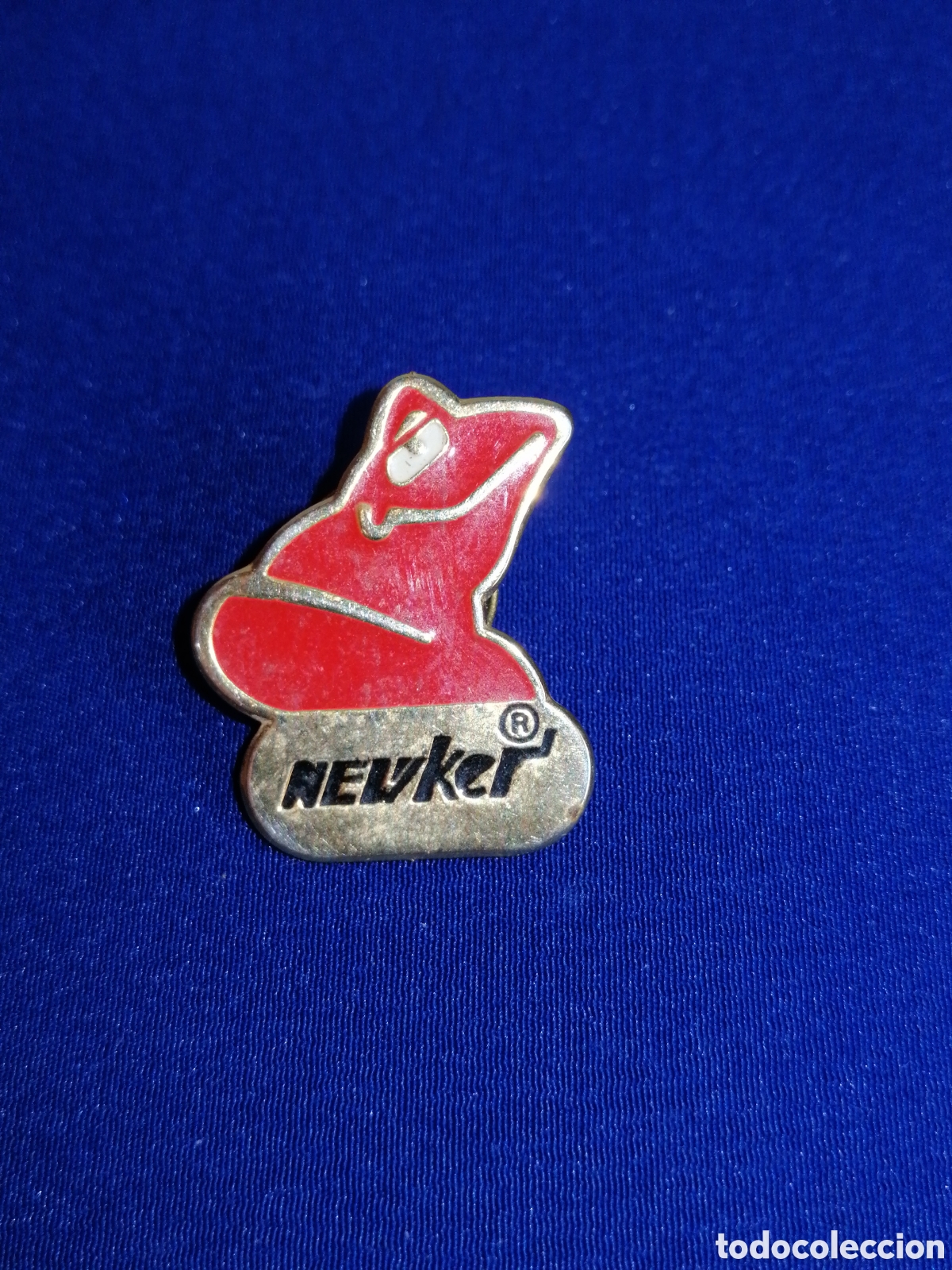 Pins e Spille di collezione: NEWKER EMPRESA CER&Aacute;MICA - RANITA PIN