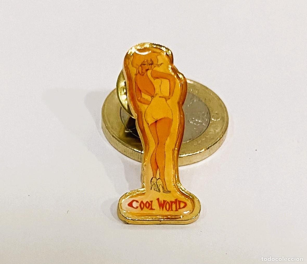 Pins de colecci&oacute;n: PIN DE HOLLI WOULD DEL FILM COOL WORLD. OFICIAL PARAMOUNT PICTURES, 1992