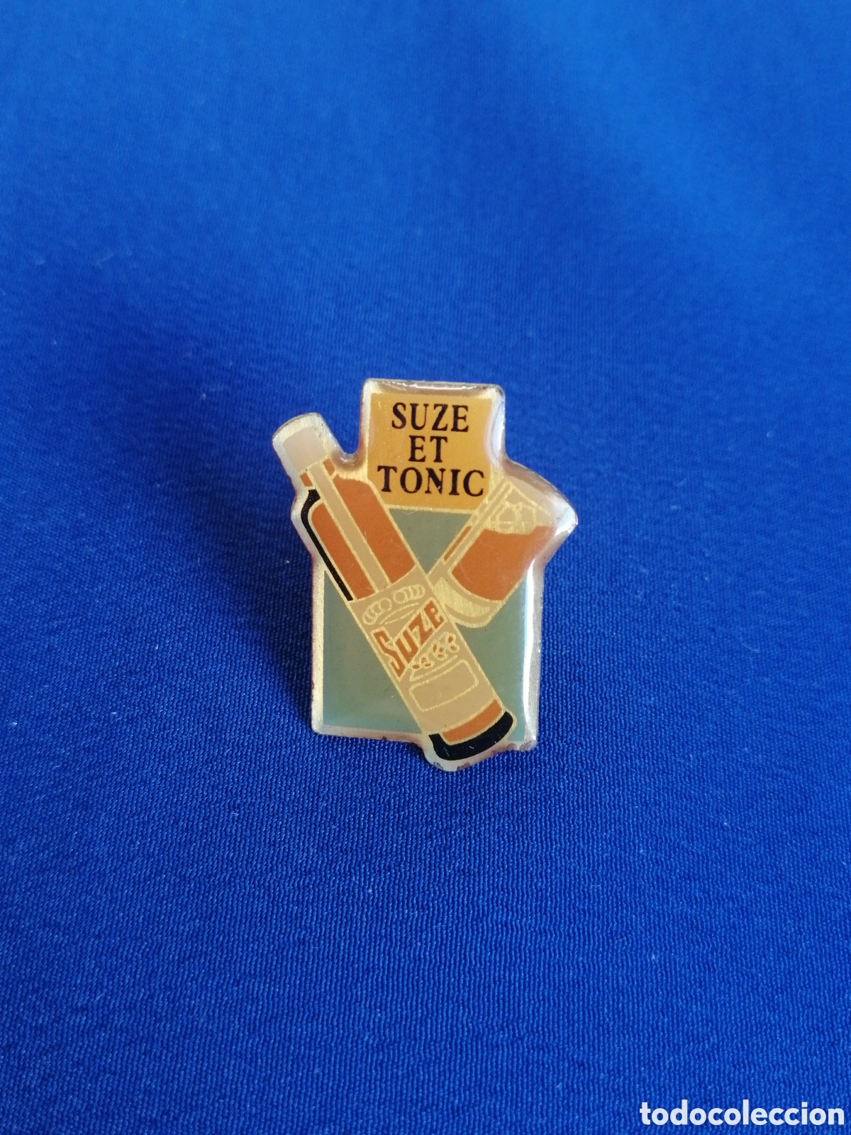 Pins de colecci&oacute;n: SUZE ET TONIC BEBIDA PIN - Foto 1