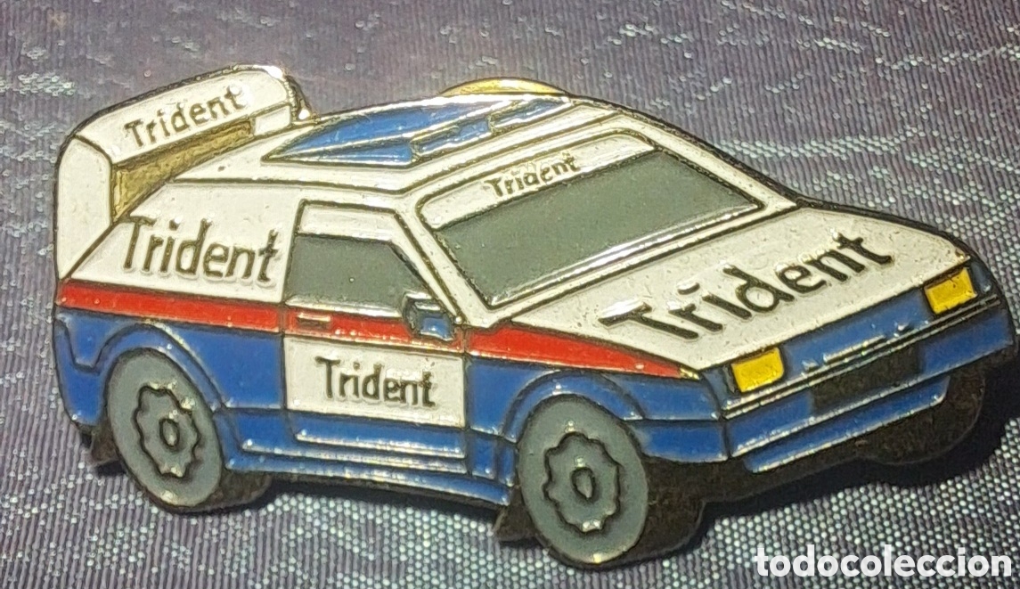 Pins de colecci&oacute;n: PIN COCHE CON PUBLICIDAD CHICLES TRIDENT - Foto 1