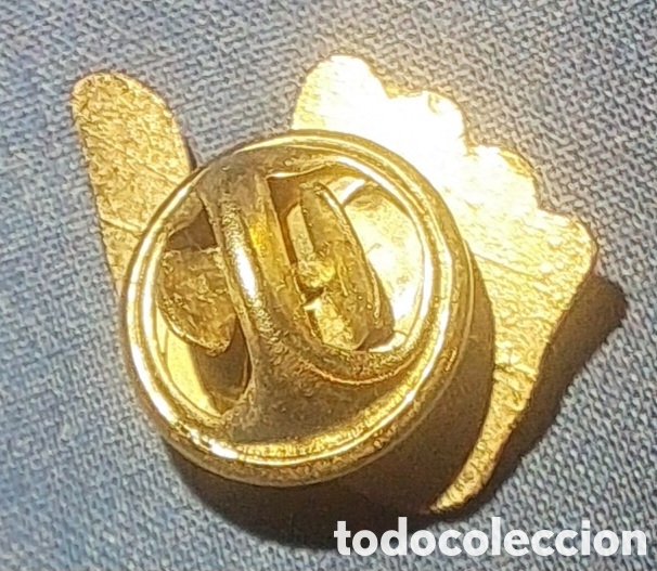Pins de colecci&oacute;n: PIN PU&Ntilde;O POSICI&Oacute;N OK - Foto 2