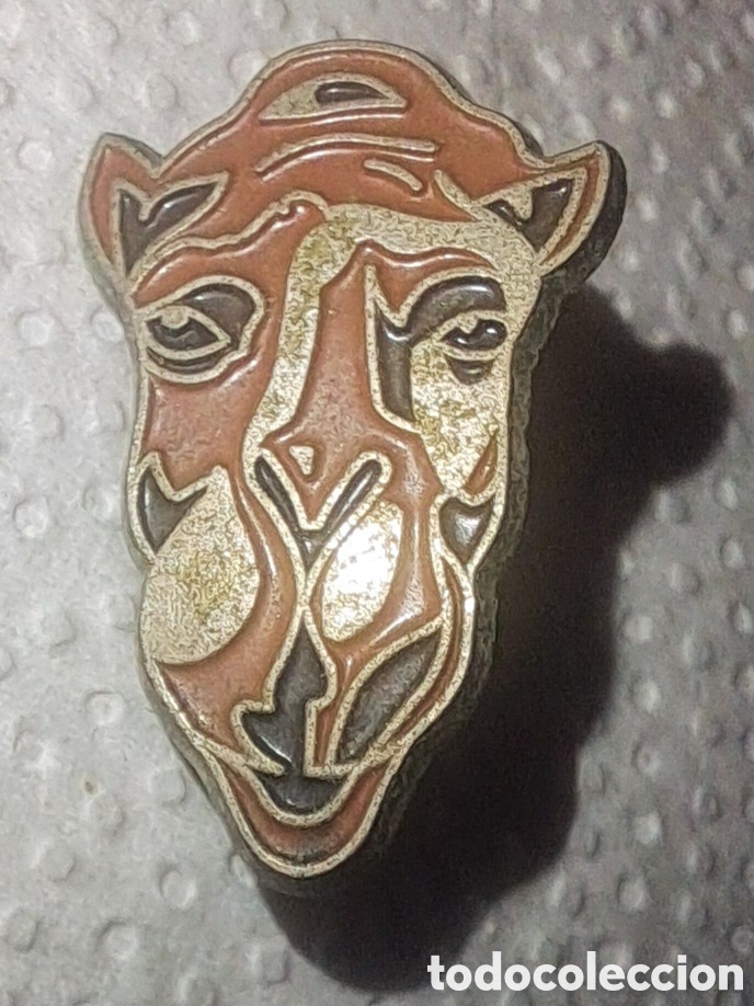 Pins de colecci&oacute;n: PIN PUBLICIDAD TABACO CAMEL - Foto 1