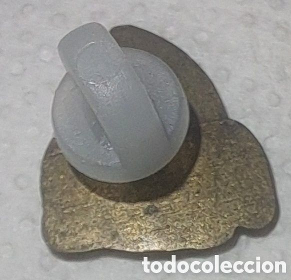 Pins de colecci&oacute;n: RARO PIN CONEJO VINTAGE - Foto 2