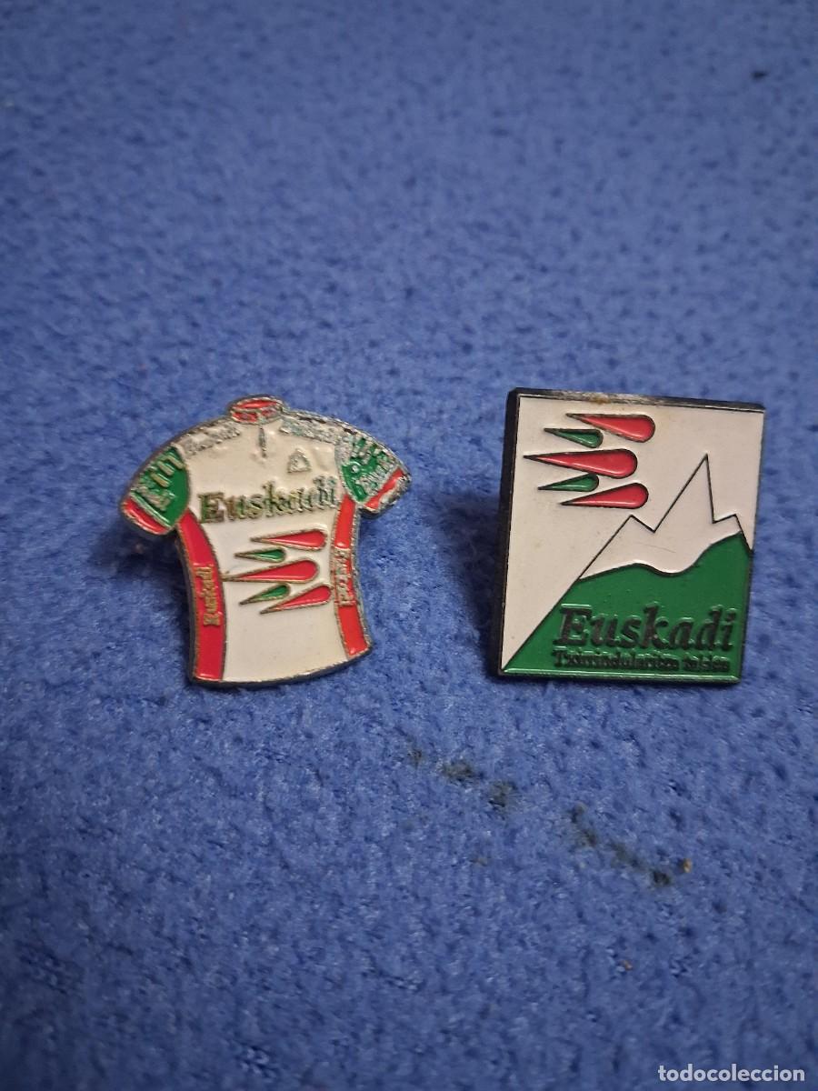 Pins de colecci&oacute;n: 2 PINS EUSKATEL EUSKADI ORIGINALES A&Ntilde;OS 90. - Foto 1