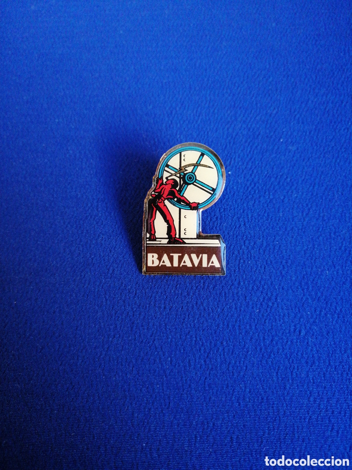 Pins de colecci&oacute;n: BATAVIA - MARCA DE TABACO ALEM&Aacute;N PIN - Foto 1