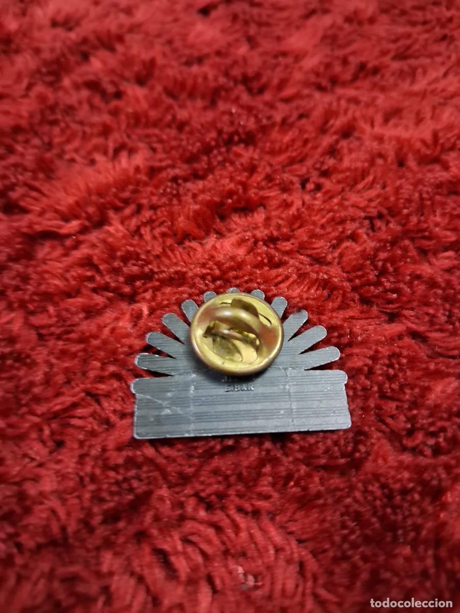 Pins de colecci&oacute;n: LOTE PINS IKASTOLAS. - Foto 4