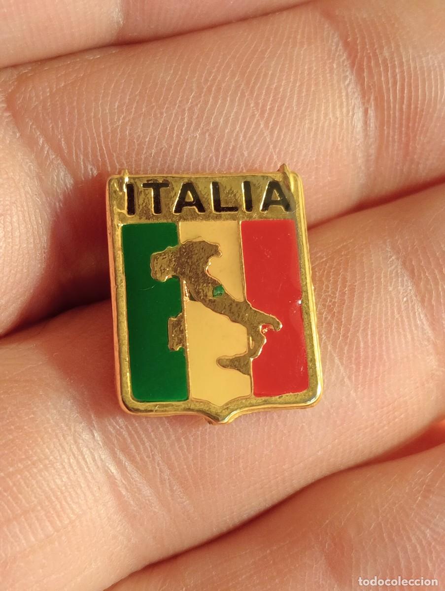 Pin's de collection: PINS ITALIA BANDERA MAPA ,TEMA TURISMO LUGARES PAISES INSIGNIA PIN