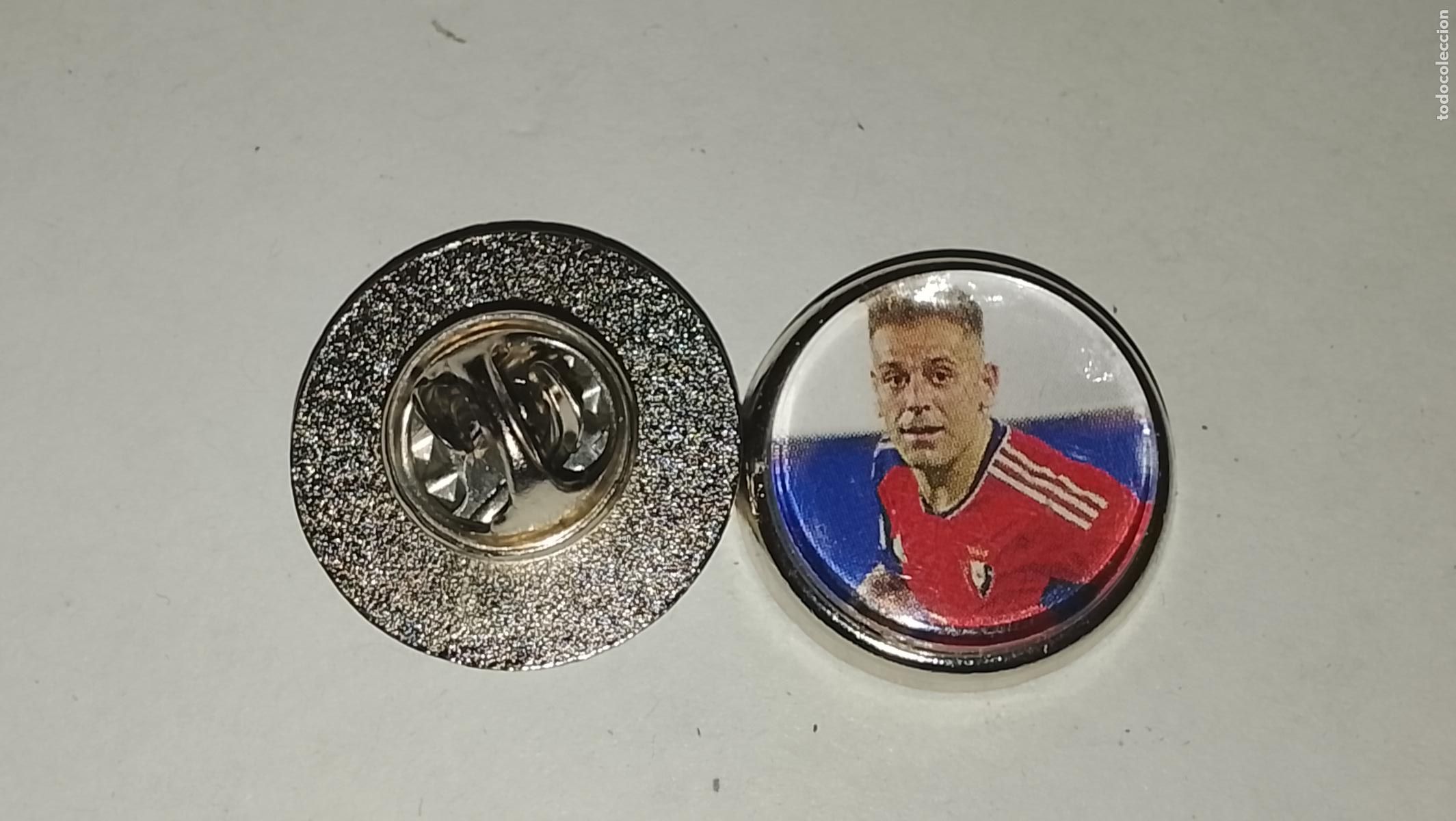 Pins de cole&ccedil;&atilde;o: pin redondo metal - f&uacute;tbol equipo JUGADOR O ESCUDO FUTBOL OSASUNA RUBEN PE&Ntilde;A