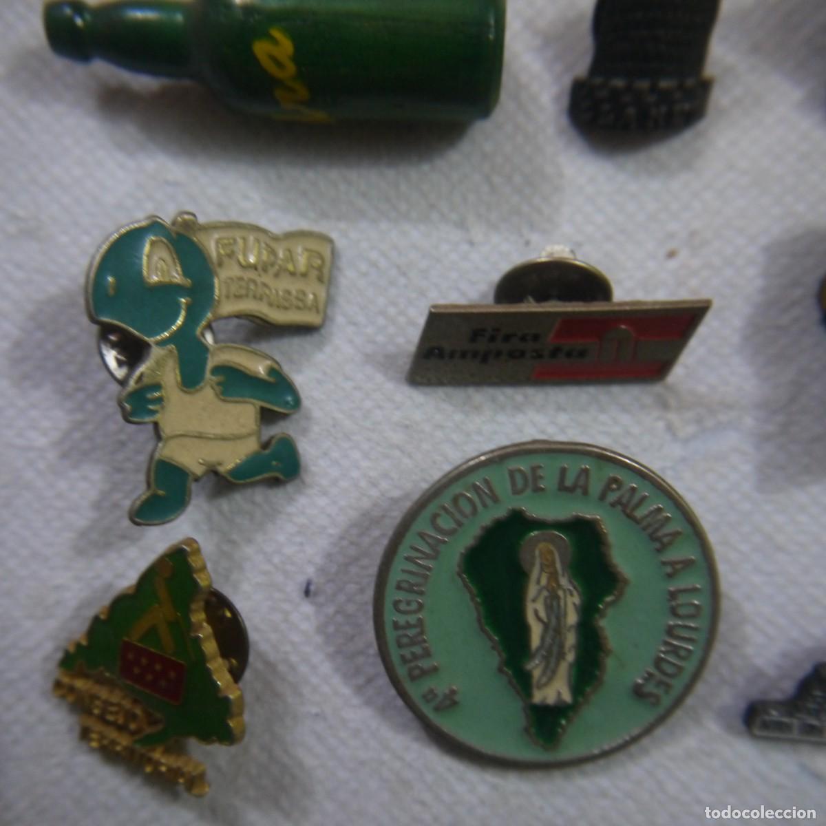 Pins de colecci&oacute;n: LOTE DE 39 PINS VARIADOS - Foto 3