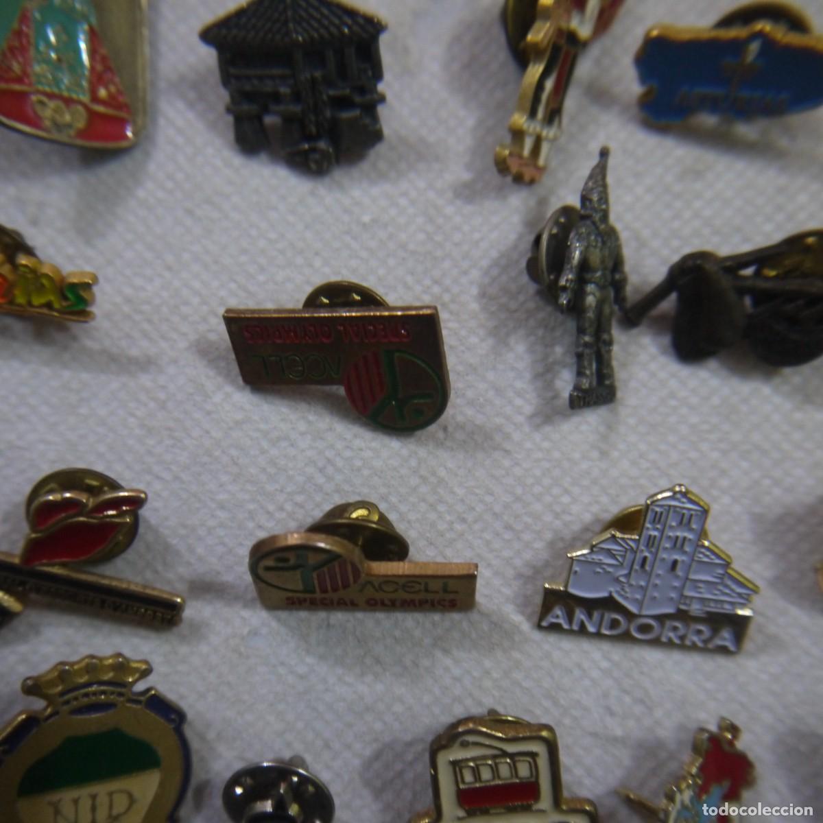Pins de colecci&oacute;n: LOTE DE 39 PINS VARIADOS - Foto 9