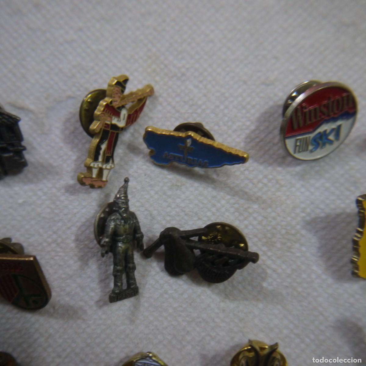 Pins de colecci&oacute;n: LOTE DE 39 PINS VARIADOS - Foto 13