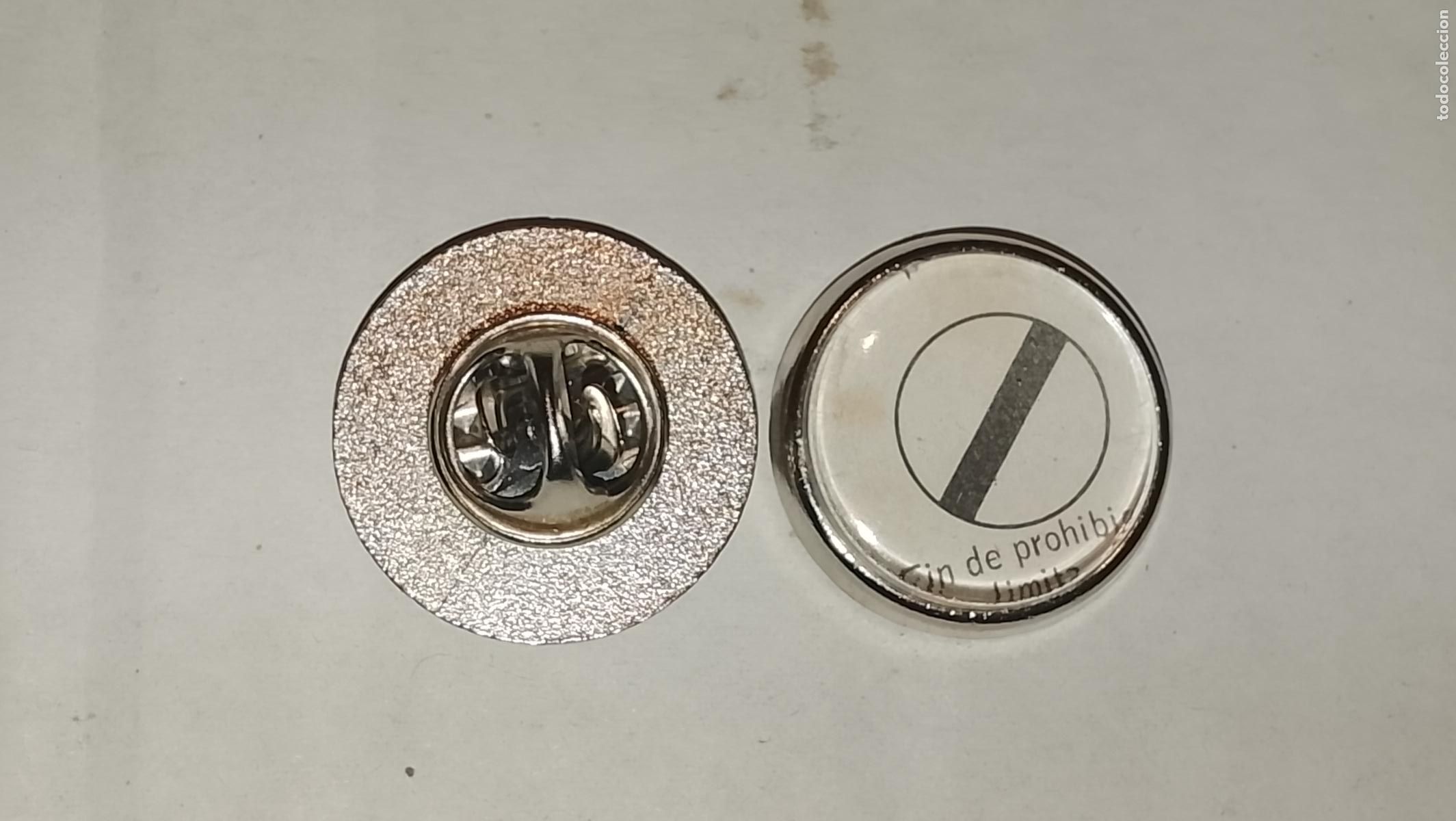 Pins de cole&ccedil;&atilde;o: pin redondo metal - SE&Ntilde;AL DE TRAFICO AUTOESCUELA COCHES MOTO CIRCULACION CARNET DE CONDUCIR VEHICULO