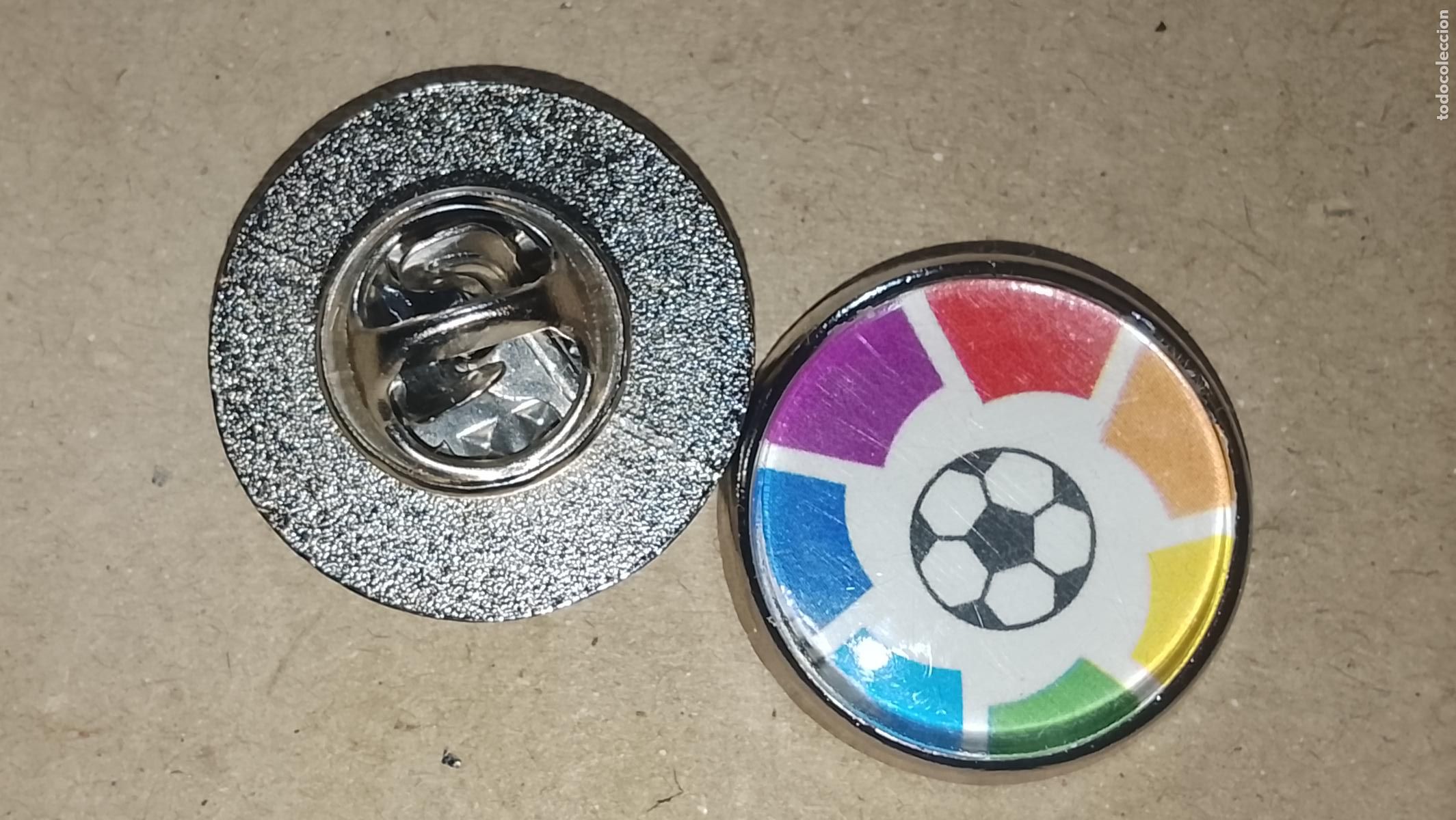 Collection pins: pin redondo metal - futbol liga equipo FUTBOL escudo liga espa&ntilde;ola