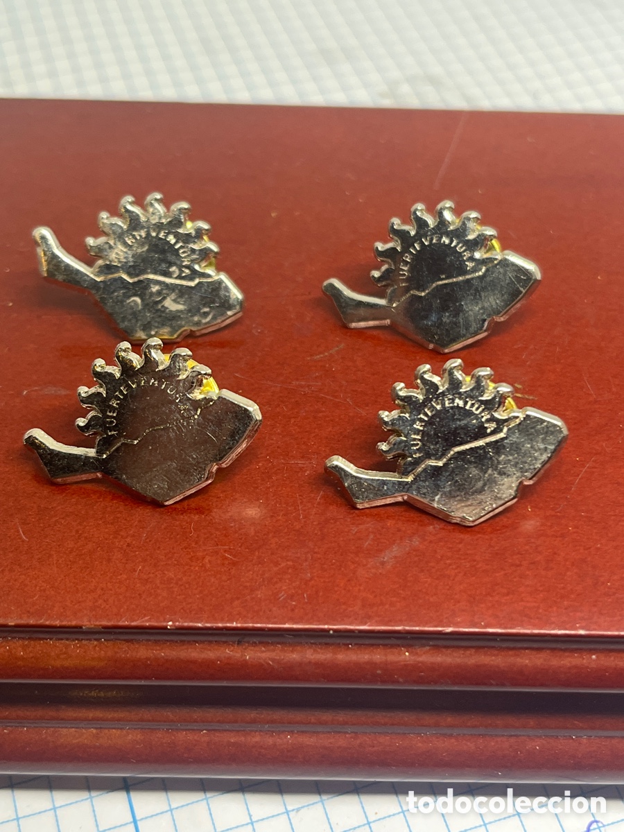 Pins de colecci&oacute;n: 4 PINS DE LANZAROTE FORMA DE PEZ - Foto 1