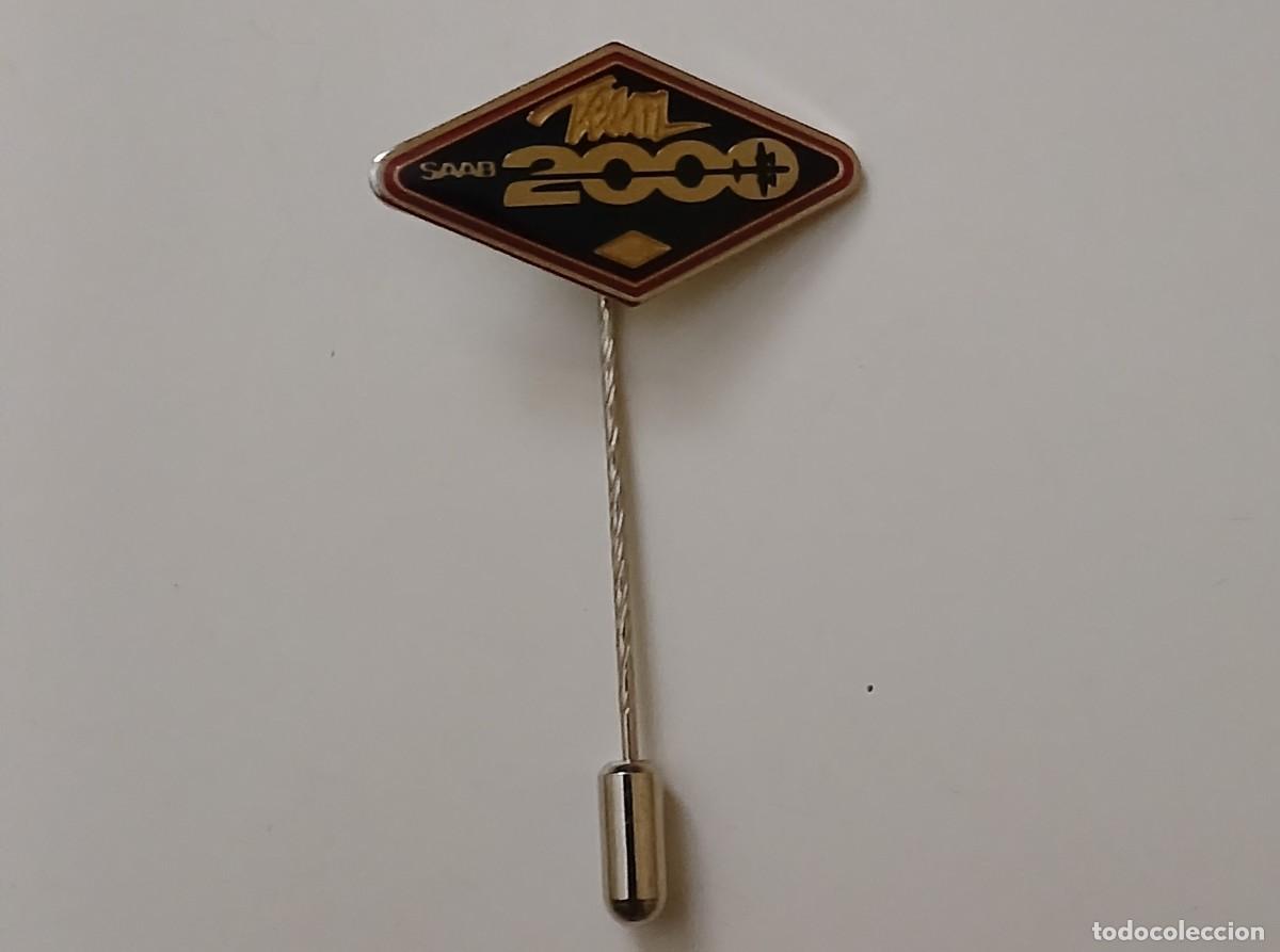 Pins de colecci&oacute;n: Insignia SAAB 2000 t - Foto 1