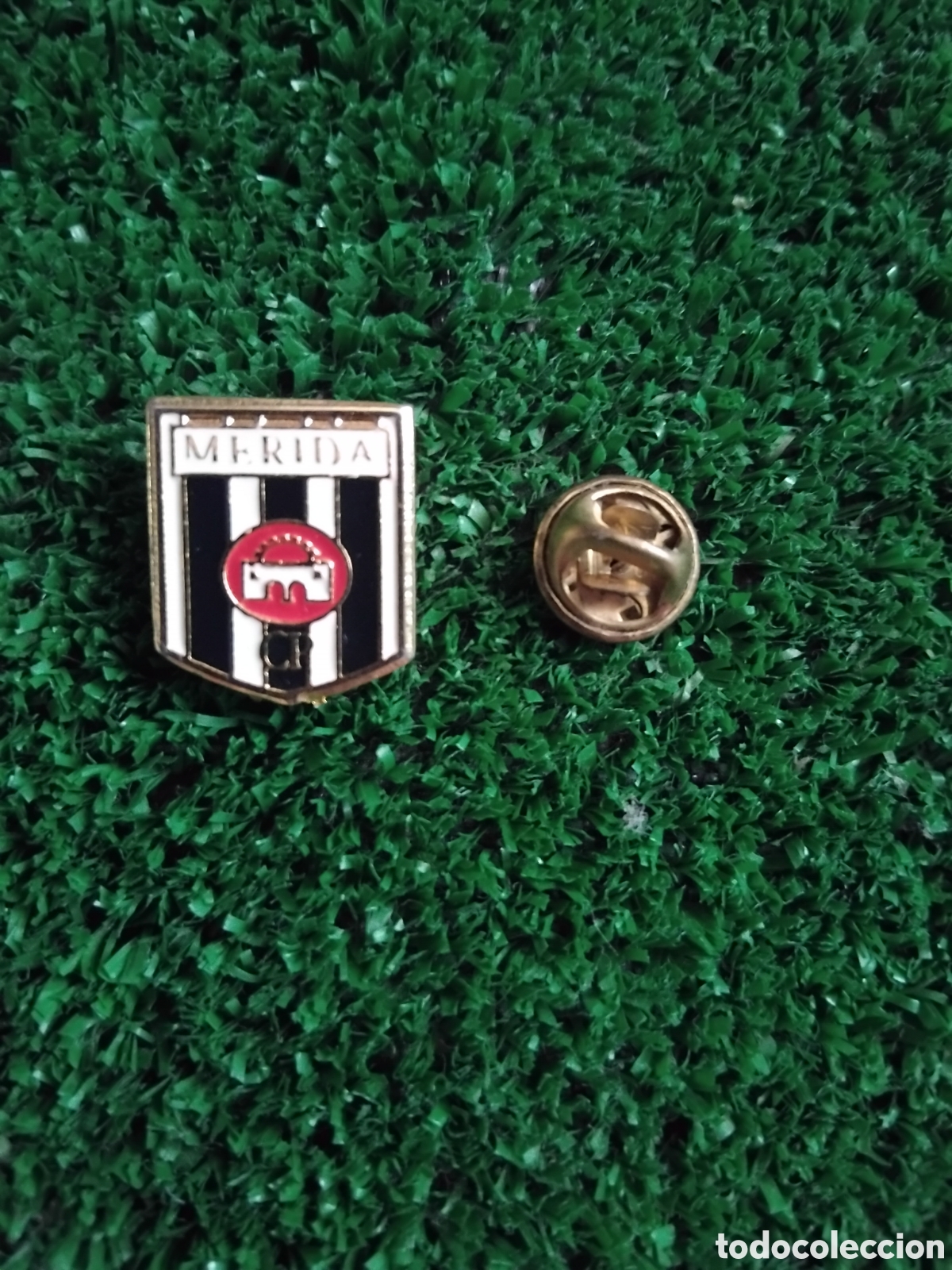 Pins de colecci&oacute;n: Am Antiguo Pin del Merida C.P - Foto 1