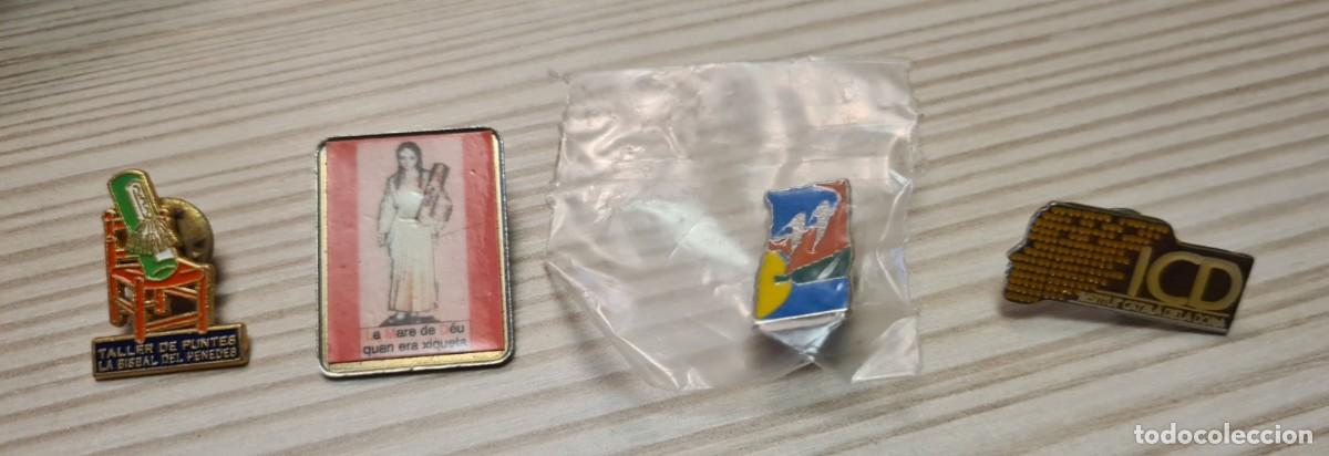 Pins de colecci&oacute;n: Lote de 4 pins variados - Foto 1