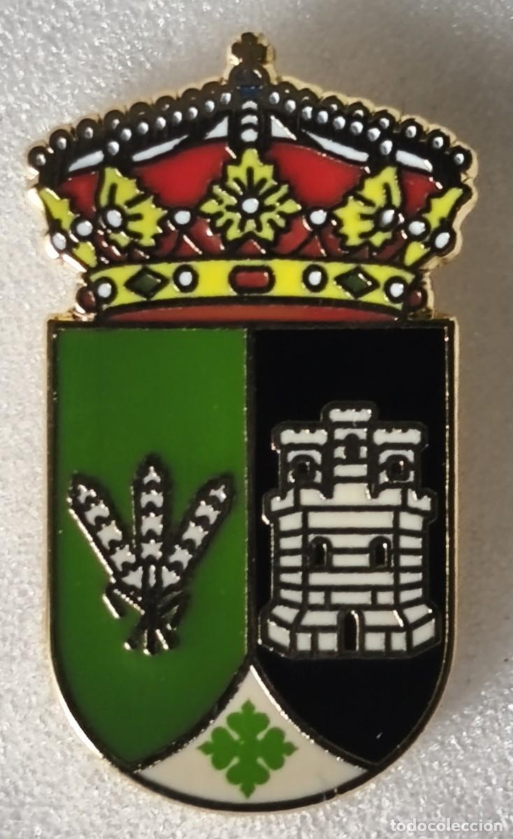 Pins de colecci&oacute;n: Pin Escudo Heraldico Ayuntamiento de Magacela Badajoz