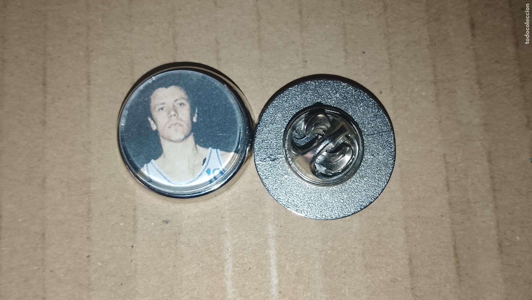 Pins de colecci&oacute;n: pin redondo metal - ( arte upcycling ) - baloncesto , emiliano