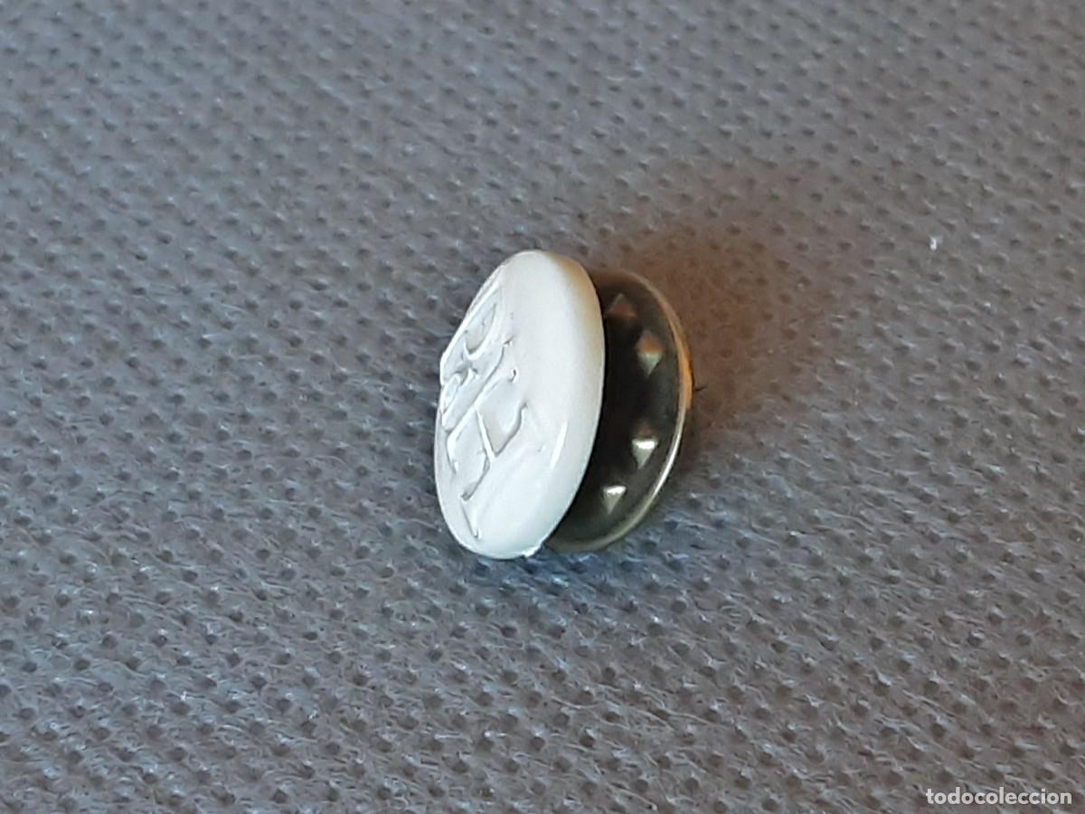 Pins de colecci&oacute;n: PIN PEDRO DEL HIERRO - Foto 3