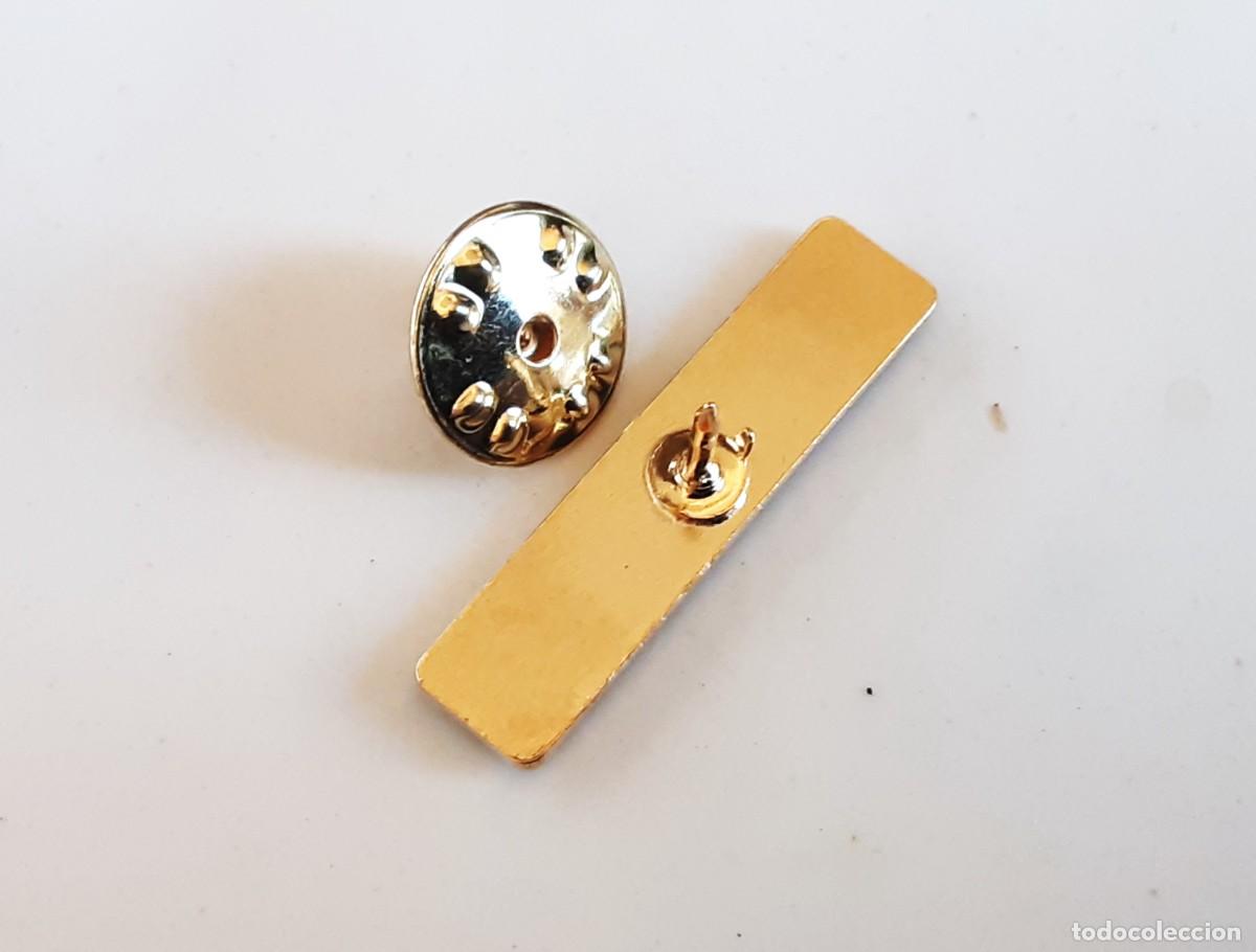 Pins de colecci&oacute;n: PIN BARBOUR ORIGINAL - Foto 6