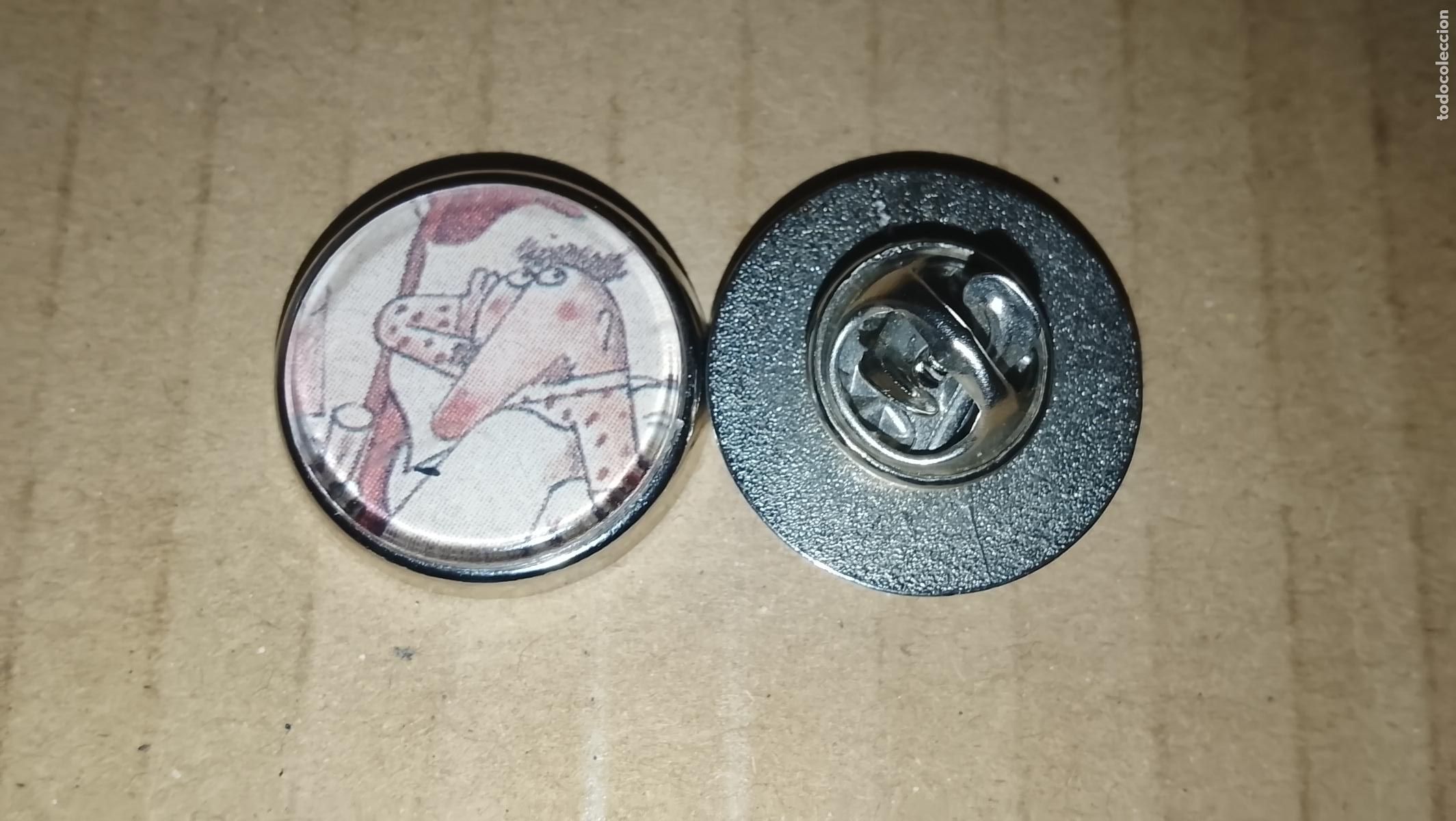 Collection pins: pin redondo metal - ( arte upcycling ) - humor revista la codorniz personaje