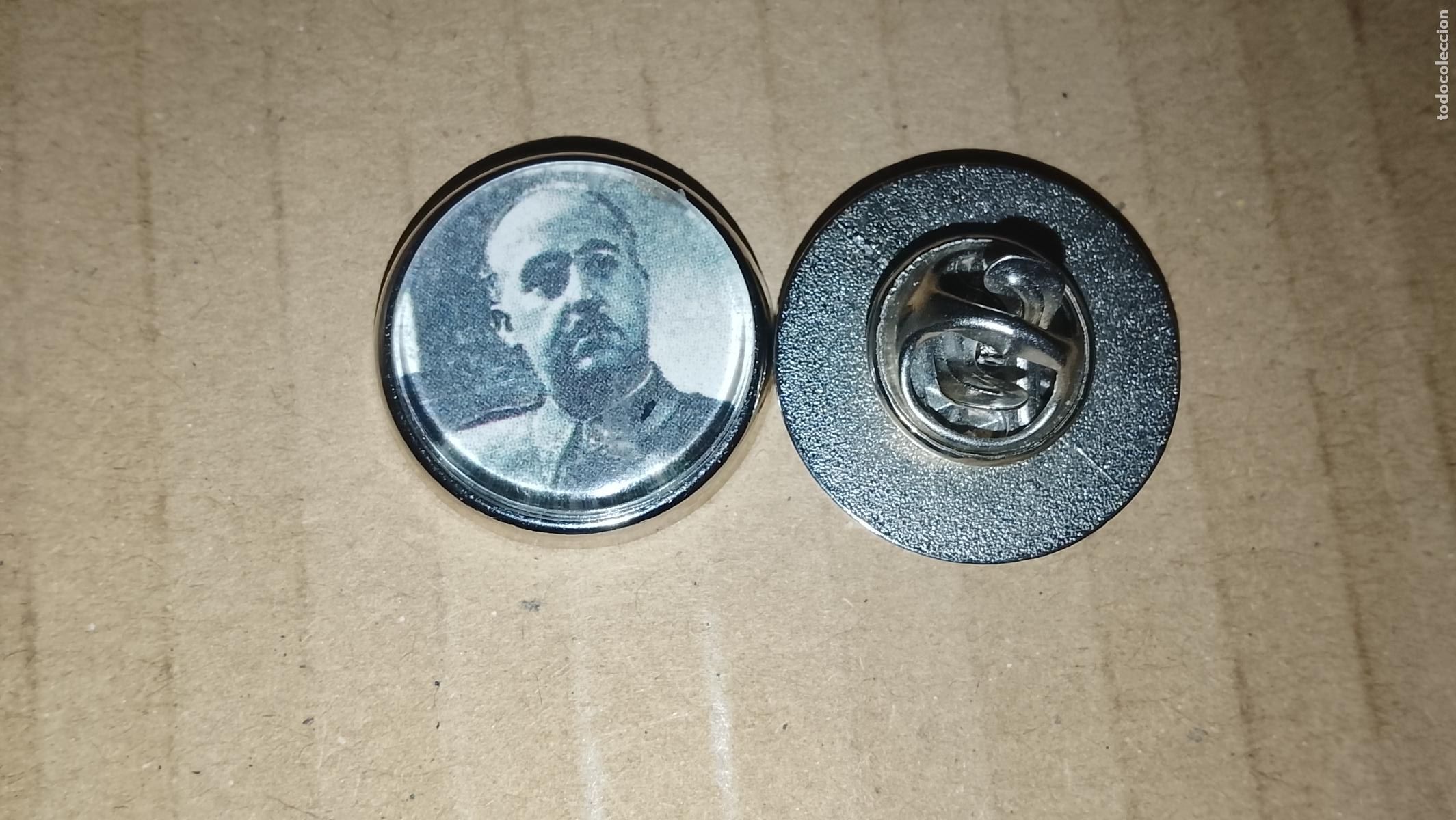 Collection pins: pin redondo metal - ( arte upcycling ) - militar politica caudillo francisco franco