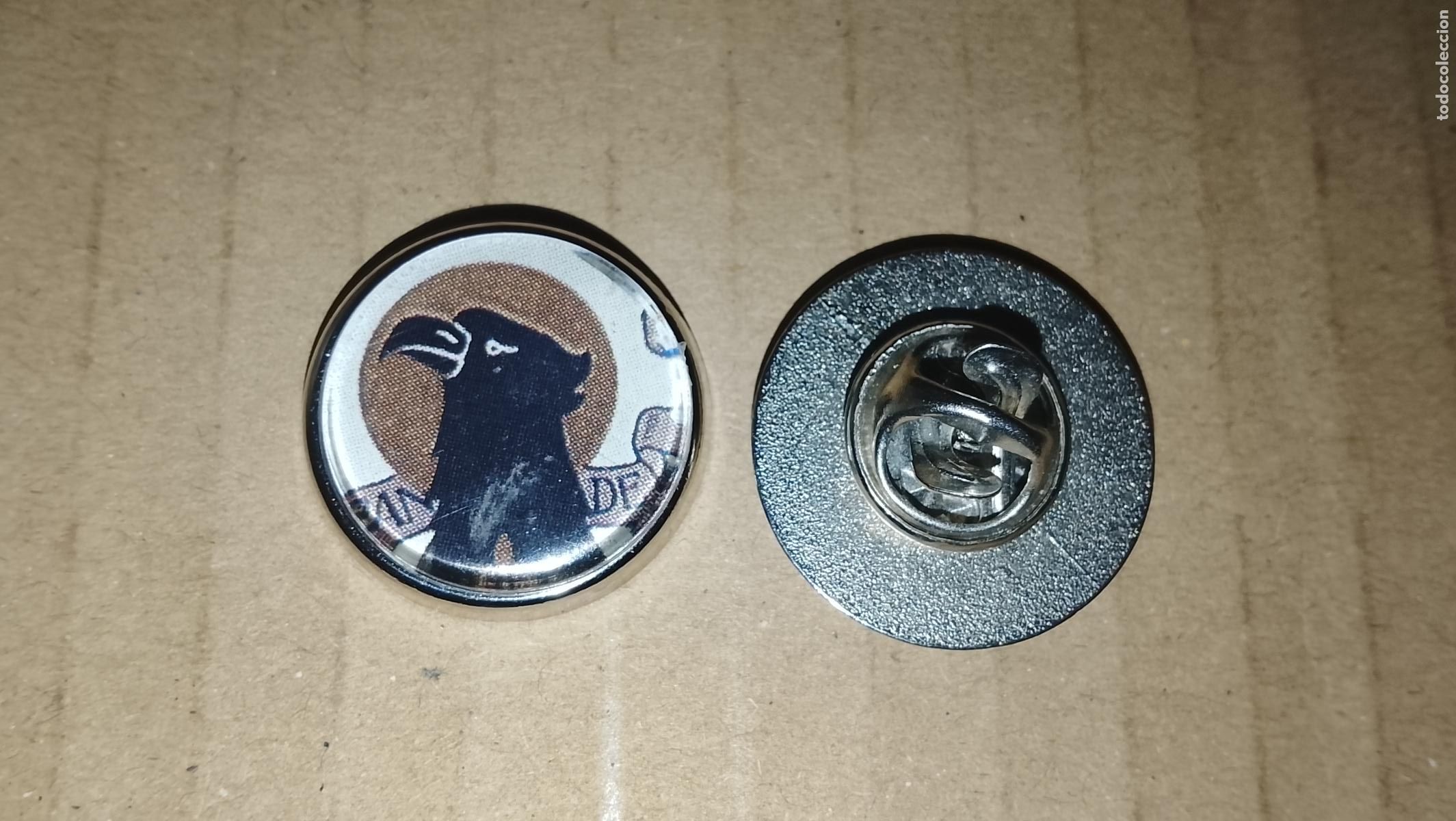 Collection pins: pin redondo metal - ( arte upcycling ) - militar politica escudo cabeza de aguila