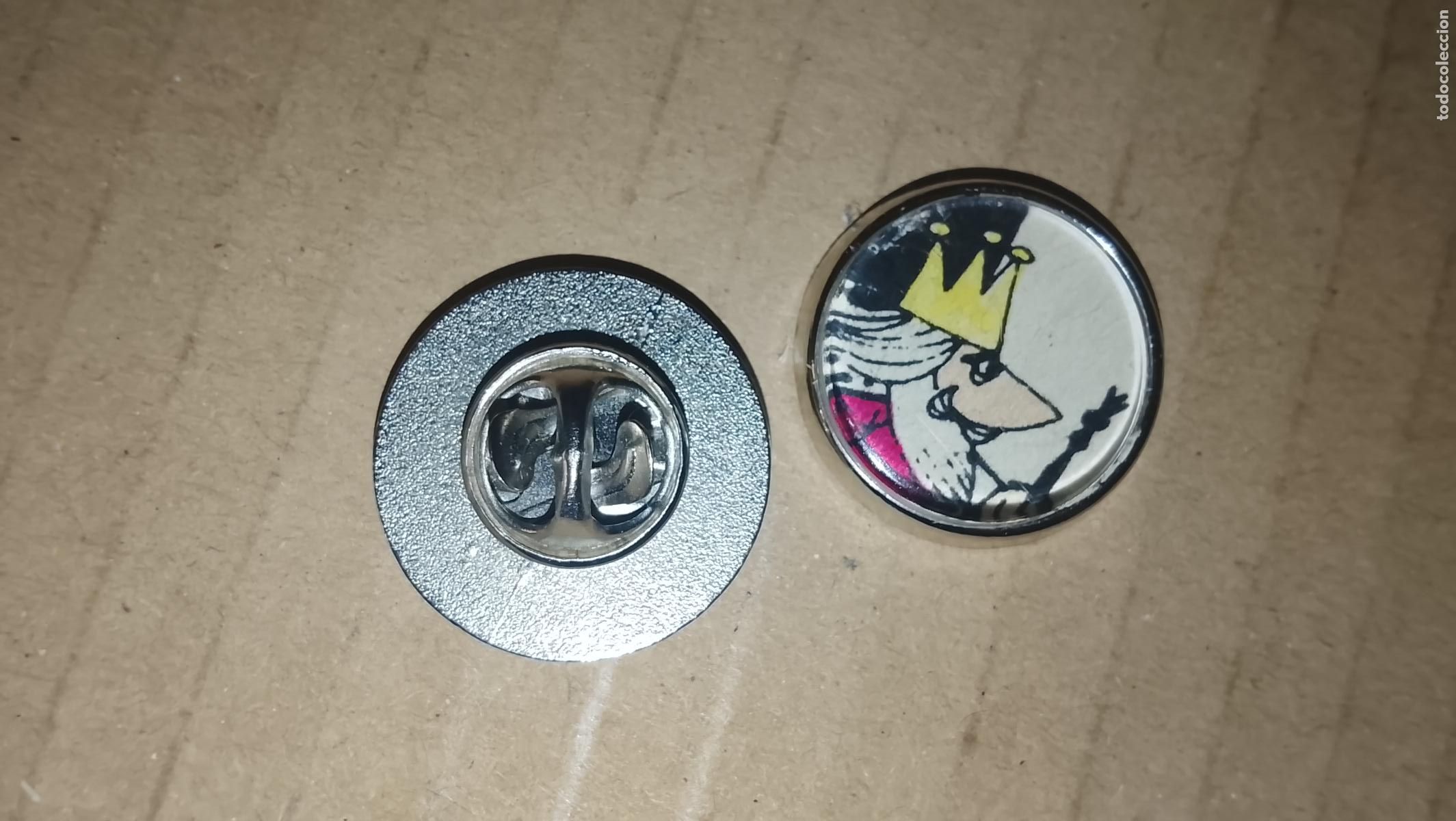 Pins de colecci&oacute;n: pin redondo metal - ( arte upcycling ) -personaje de comic ridder orlando