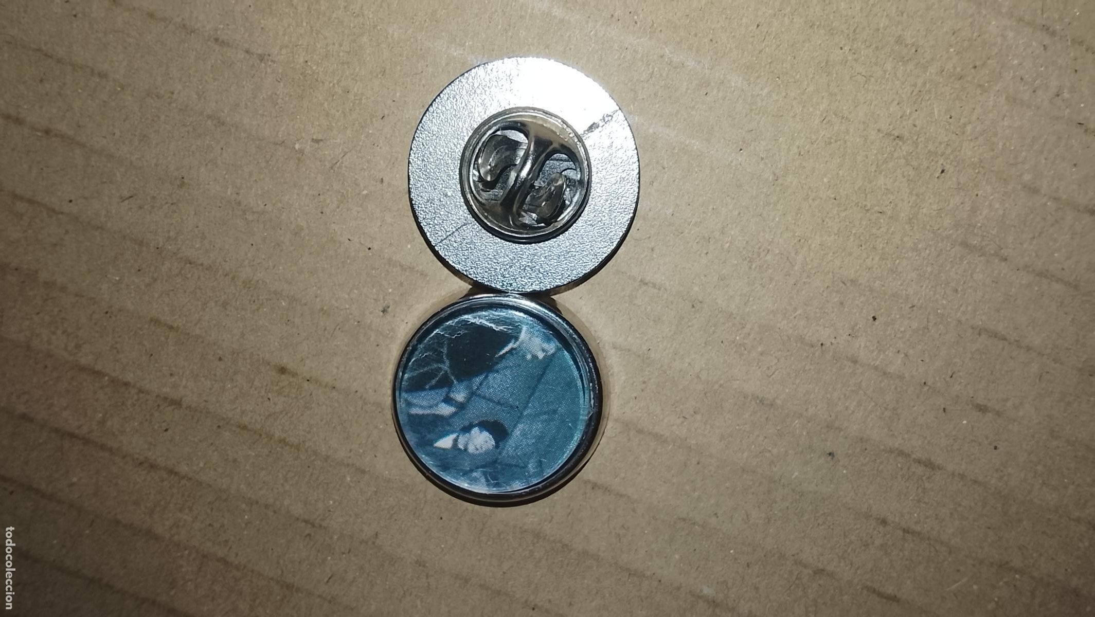 Pins de colecci&oacute;n: pin redondo metal - ( arte upcycling ) CINE ESCENA PELICULA EL GORDO Y EL FLACO - LOCOS DEL AIRE